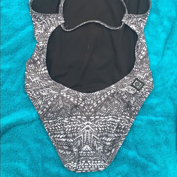 SOLD - Picture 4 of 5